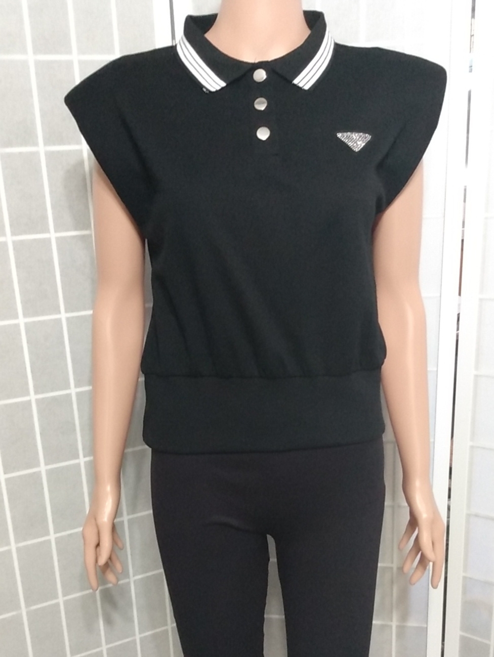 Lizette Collection Black Sleeveless Polo Top W/ Shoulder Pads - WMNS XL-NWT